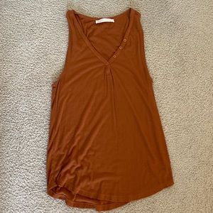 Henley Tank